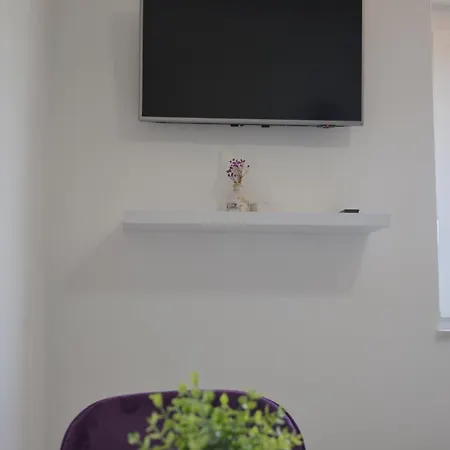 Daire Mate Balote 54 Krk Town