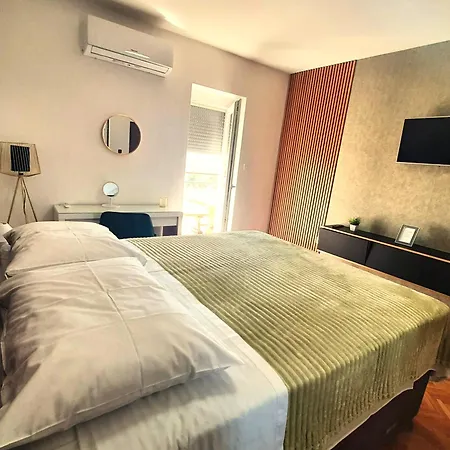 Daire Mate Balote 54 Krk Town