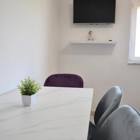 Mate Balote 54 * Krk Town