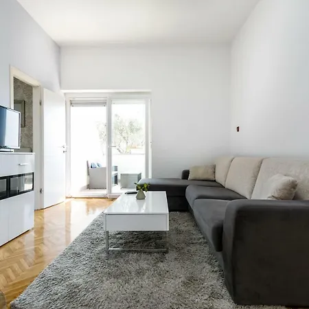 Mate Balote 54 Krk Town