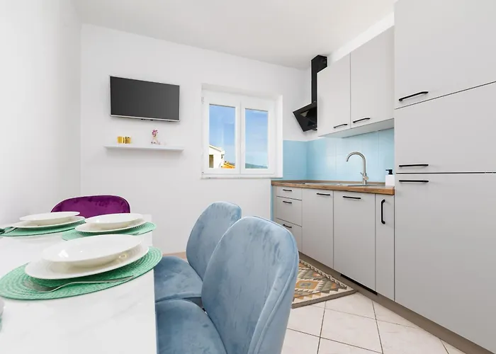 Mate Balote 54 Krk Town