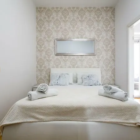 Апартаменты Mate Balote 54